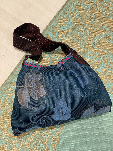 Borsa grande in tessuto blu con manico a cravatta