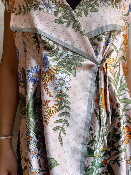 Top foulard incrociato rosa mille fiori