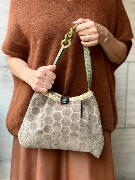 Borsa media in velluto geometrico grigio tortora