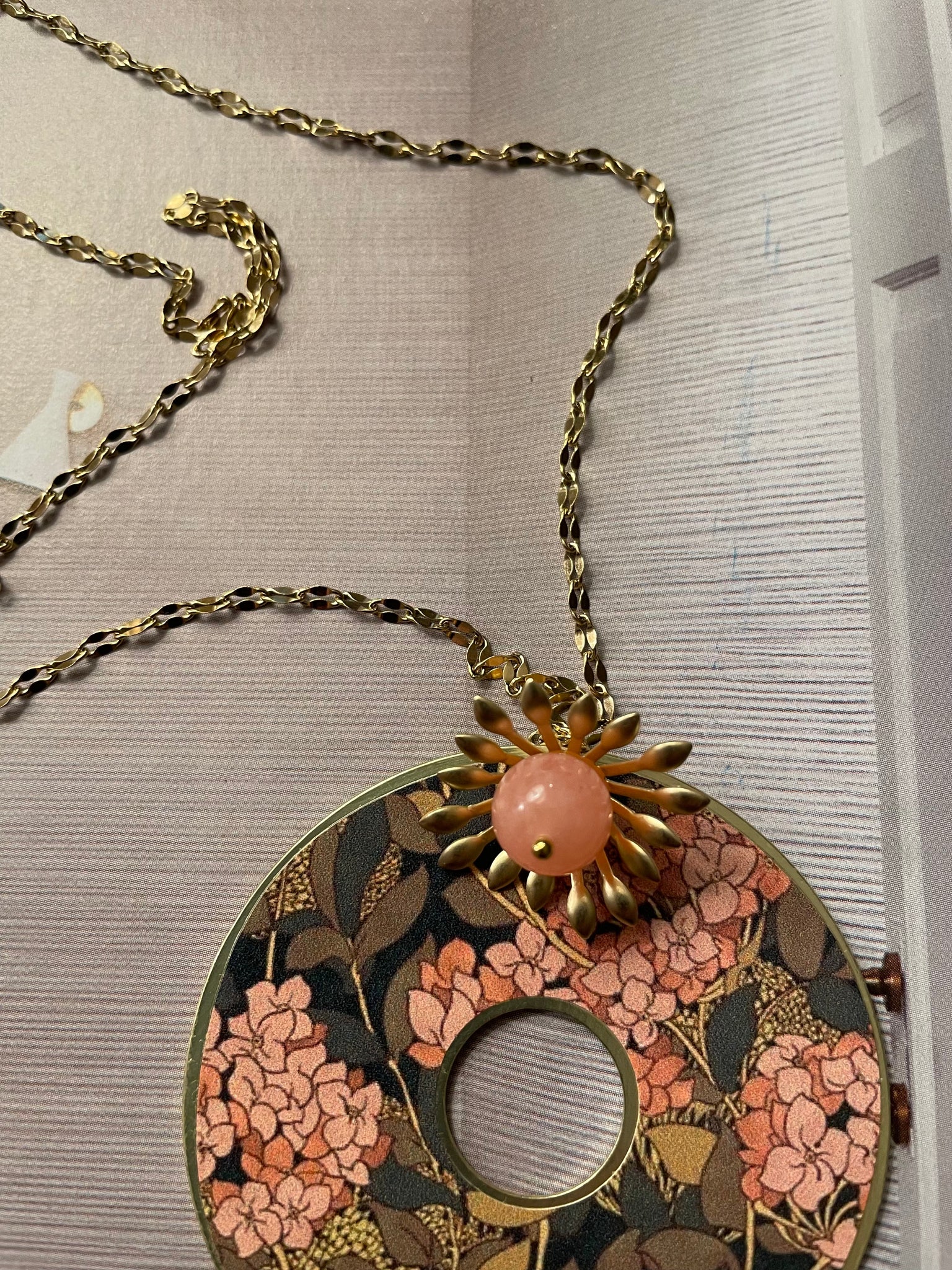 Collana lunga smalto fiorato