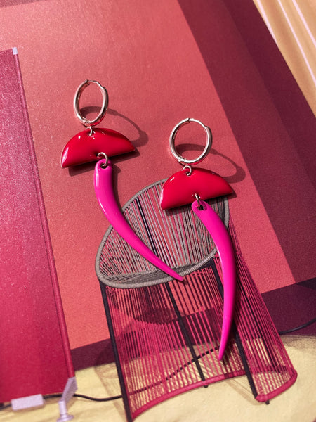 Orecchini mezzaluna e coda