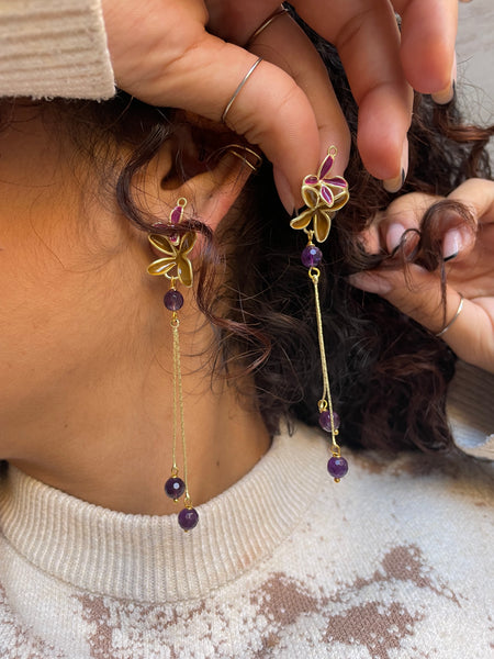 Orecchini doppio fiore e catenine con pietre viola