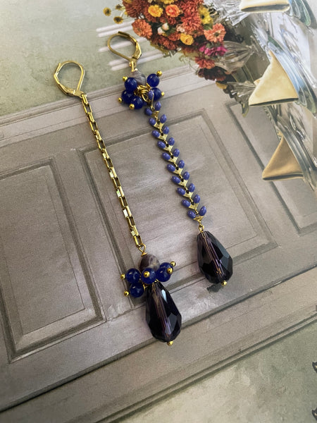 Gemelli diversi viola e blu con catenina a spina di pesce