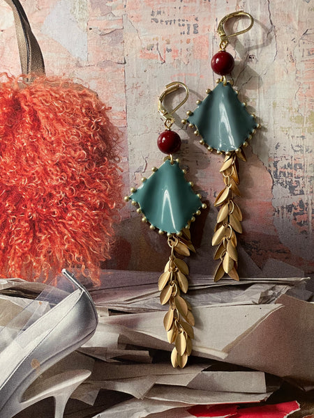 Orecchini aquilone e catenina millefoglie