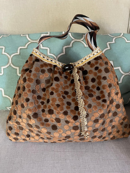 Borsa grande in velluto a pois marroni