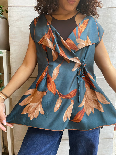 Top foulard incrociato verde, ottanio e rosa