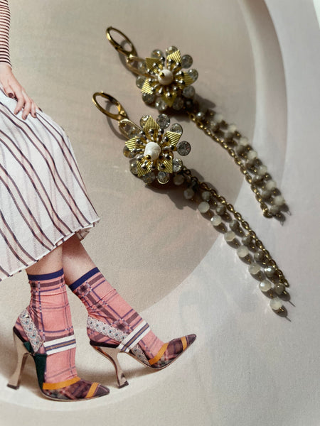 Orecchini fiore argentato e rosarietti