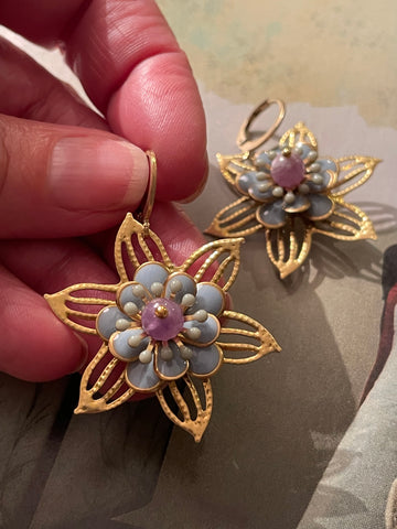 Orecchini fiore filigrana e fiore smaltato