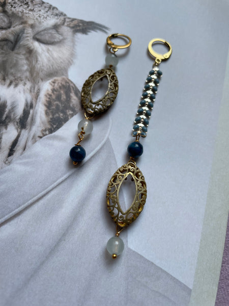 Gemelli diversi con motivo a occhio e spina di pesce