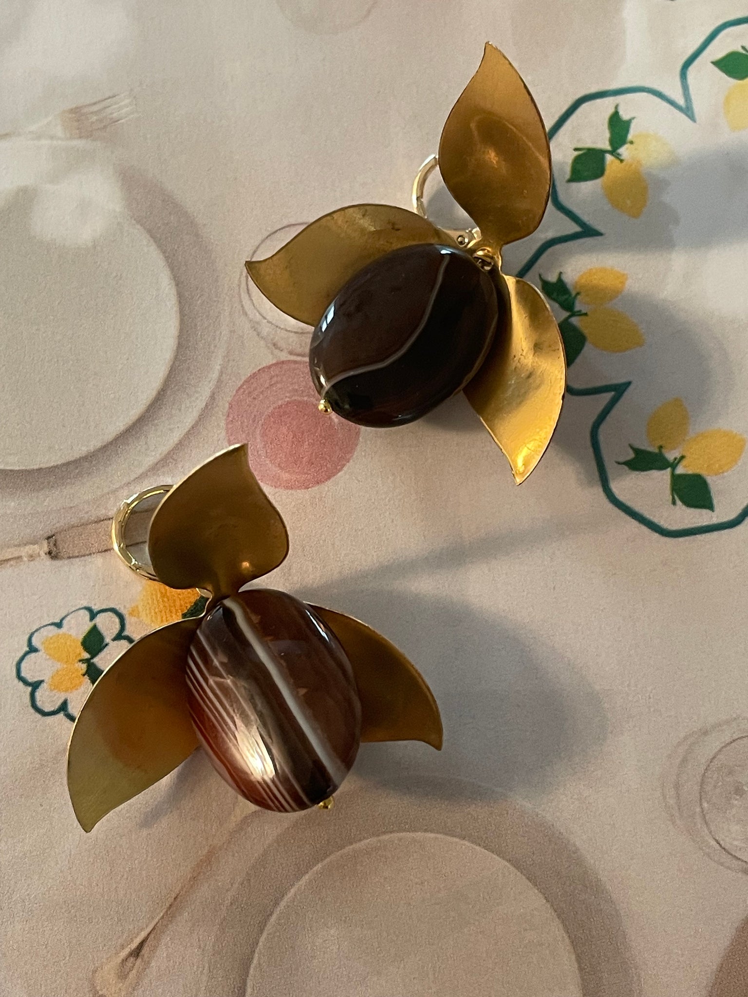 Orecchini foglia a tre punte