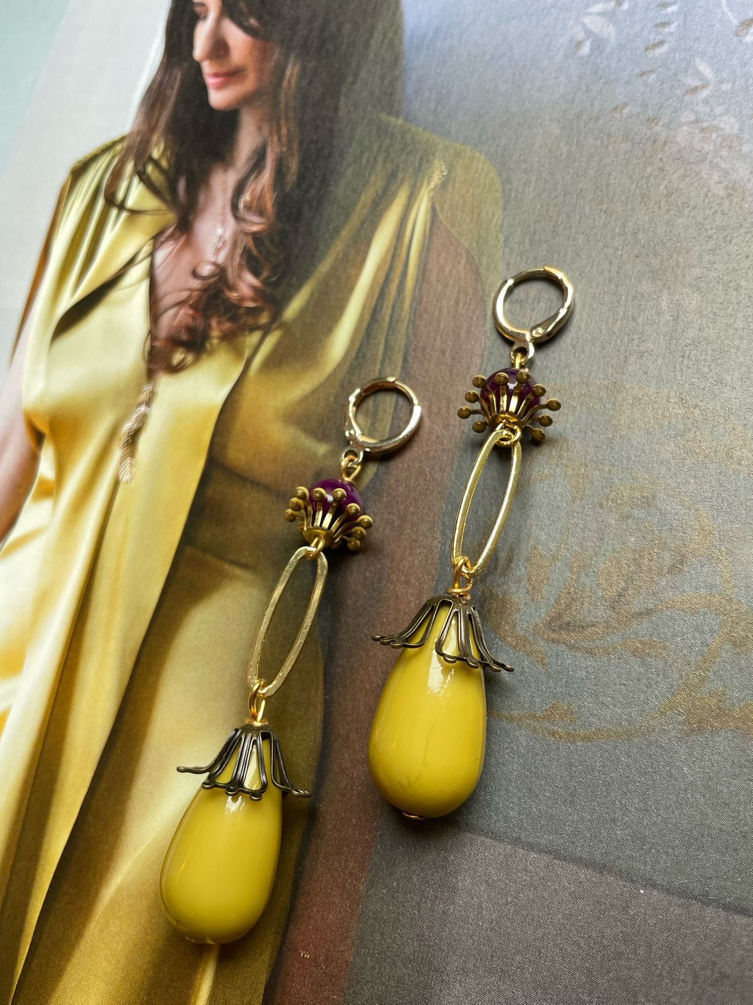 Orecchini anello ovale goccia e fiore