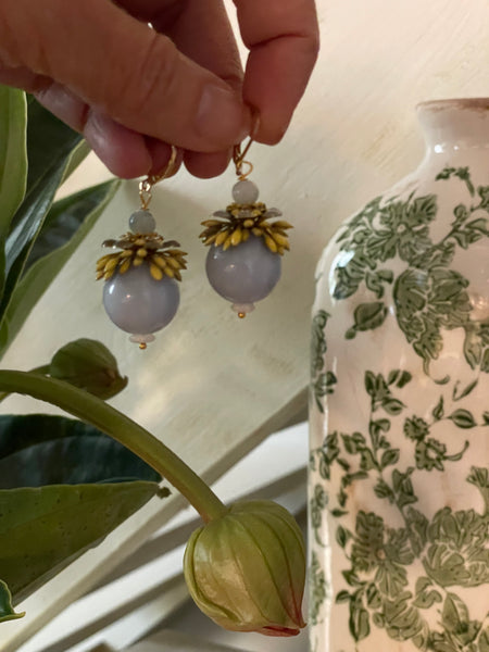 Orecchini navicella grande a fiore tridimensionale