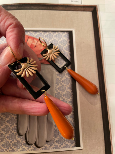 Orecchini goccia lunga resina, rettangolo nero e smalto a fontanella