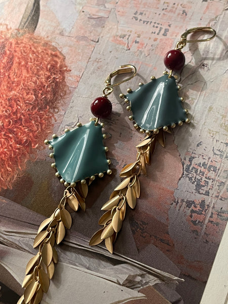 Orecchini aquilone e catenina millefoglie