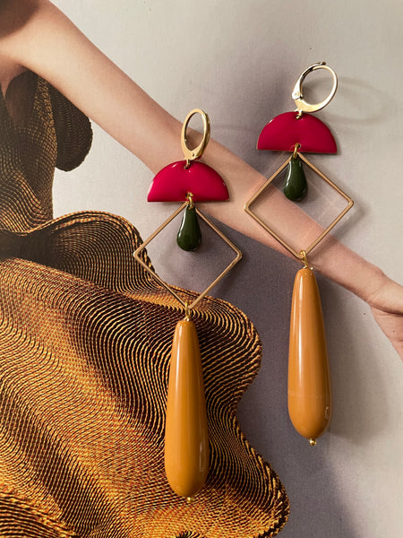 Orecchini goccia, rombo e doppio smalto