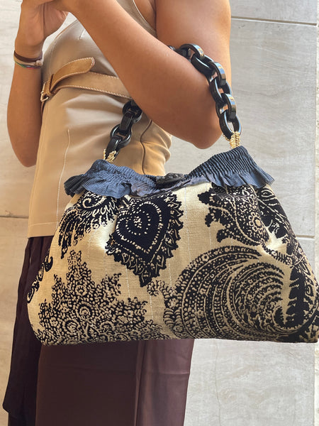 Borsa media in velluto a disegni beige e nero