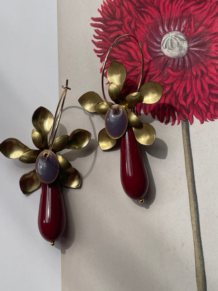 Orecchini fiore doppio, goccia in resina e smalto