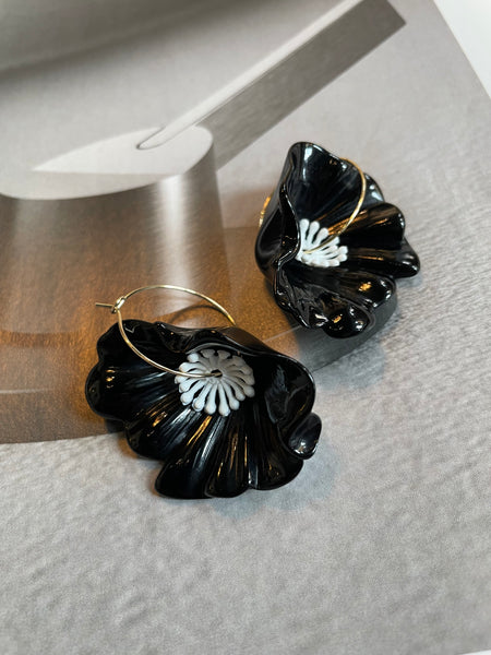 Orecchini fiore nero decó