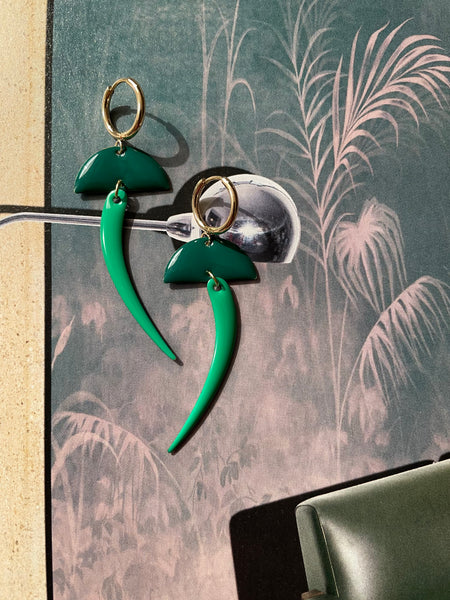 Orecchini mezzaluna e coda