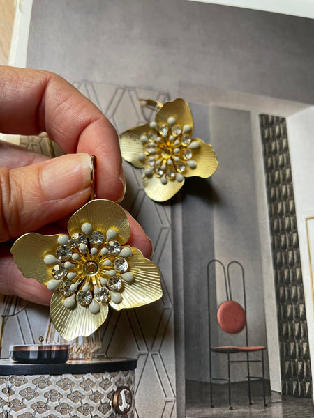Orecchini grande fiore oro e strass