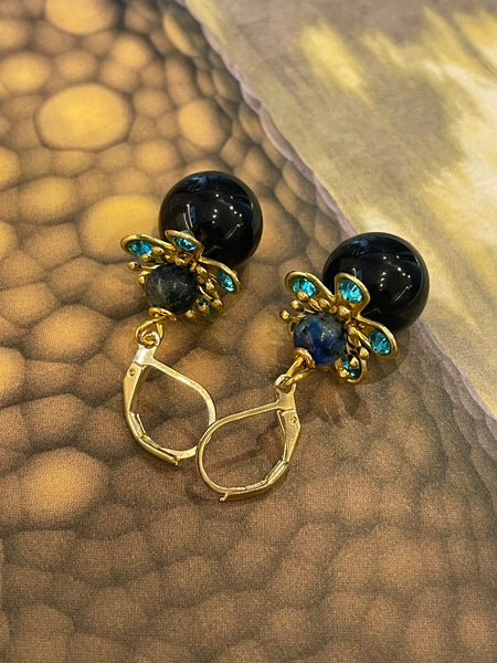 Orecchini navicella a fiore tridimensionale