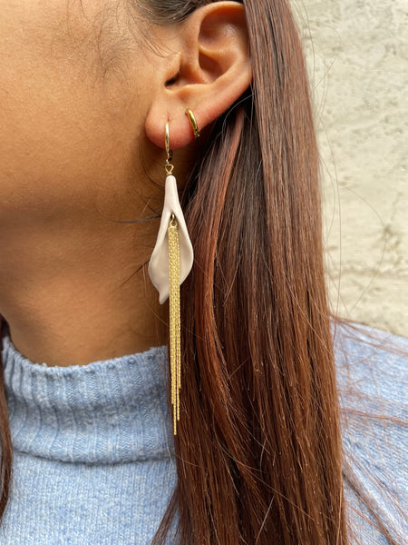 Orecchini calle e frangia