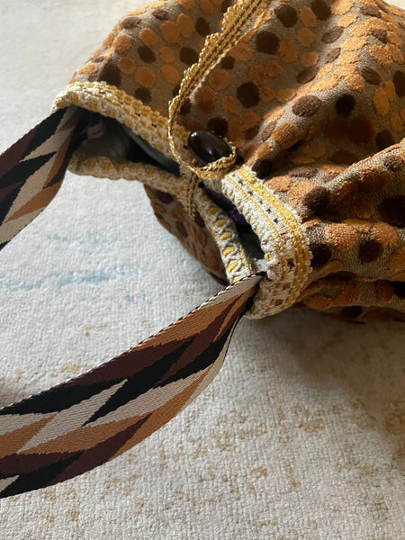 Borsa grande in velluto a pois marroni