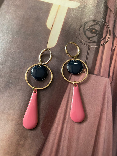 Orecchini in smalto rotondo e goccia