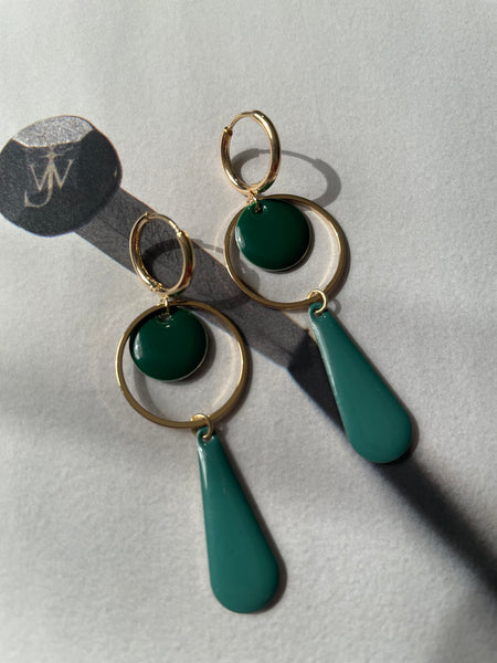 Orecchini in smalto rotondo e goccia